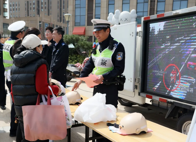 &ldquo;警街联动&rdquo;给交通安全再&ldquo;加码&rdquo;！