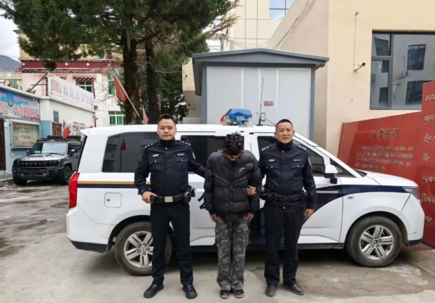 巴塘县公安局夏邛派出所迅速侦破一起娱乐场所现金盗窃案 