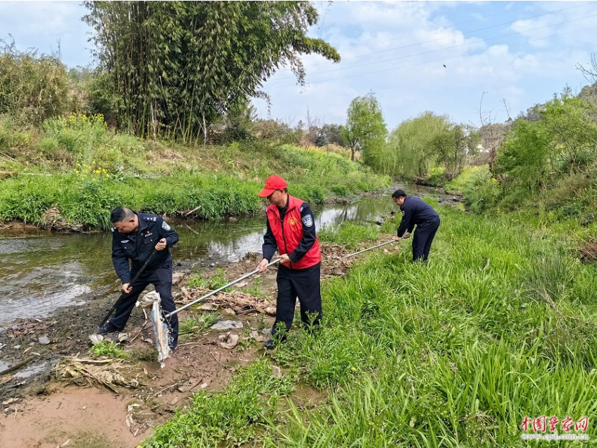 南华立体警务涵养一江碧水